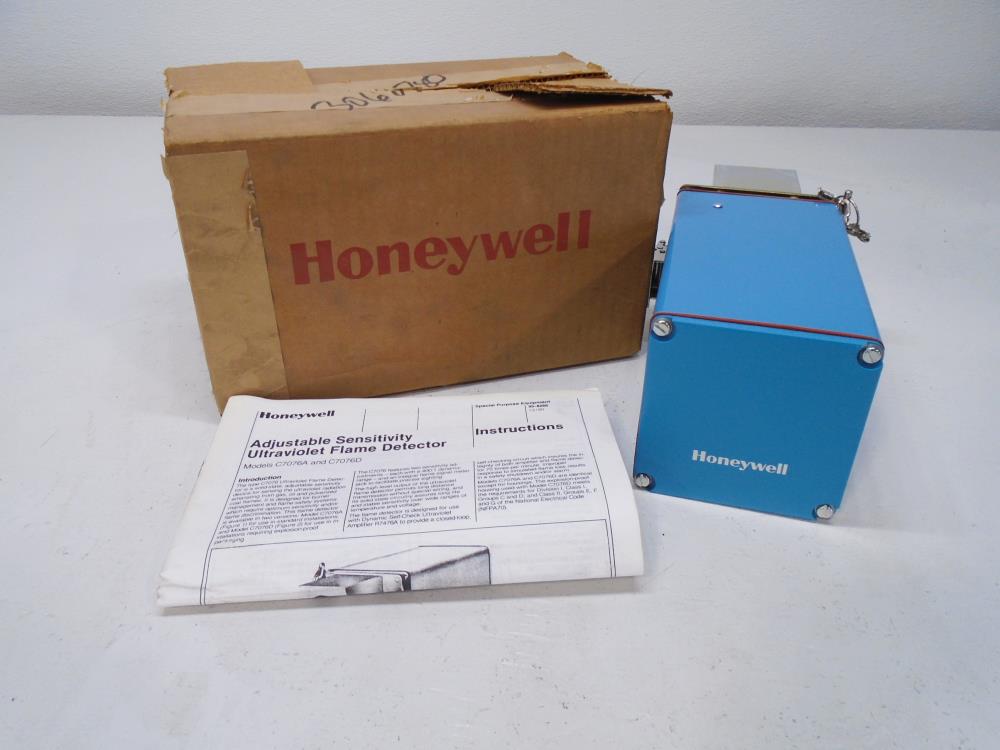 Honeywell Adjustable Sensitivity UV Flame Detector C7076A1007